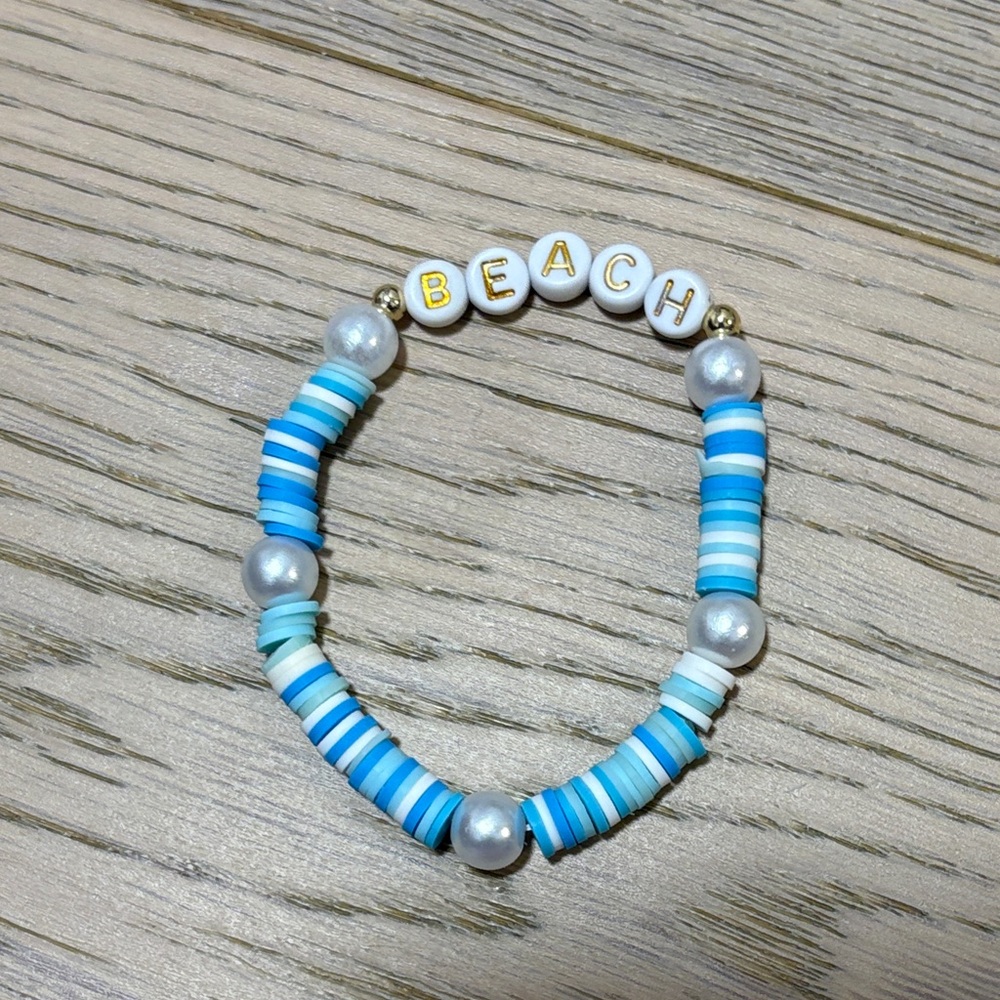 Blue pink and green bracelets strong 7 inch wrist can stretch 1 inch